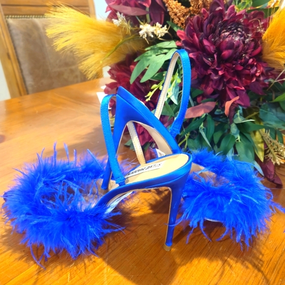 New STEVE MADDEN Woman's Shoes Back Sling SATIN FEATHERS Stiletto Heel Sz 8.5 - Picture 9 of 13